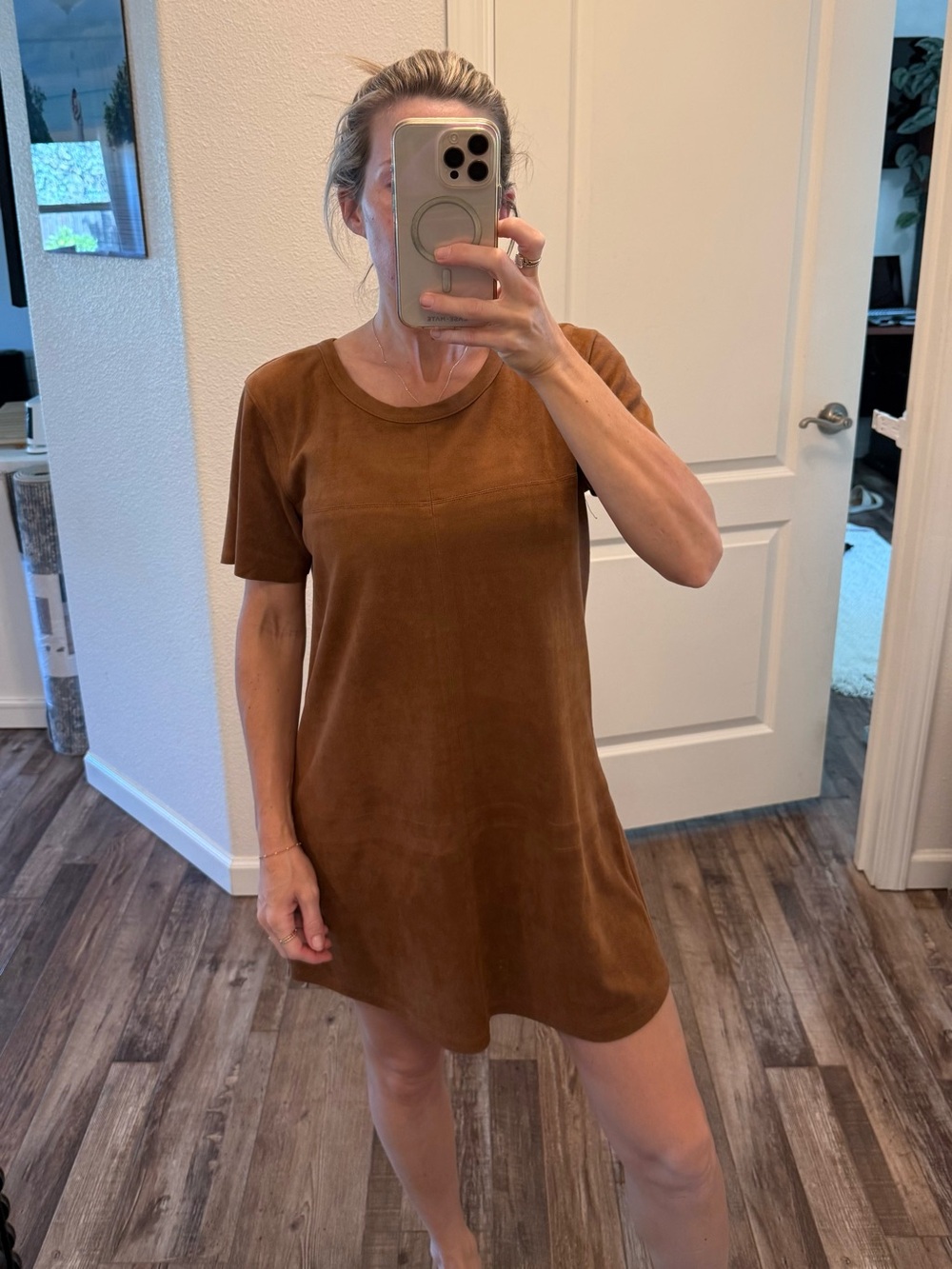 VICI Classic Short-Sleeve Brown Faux Suede Mini Dress Small